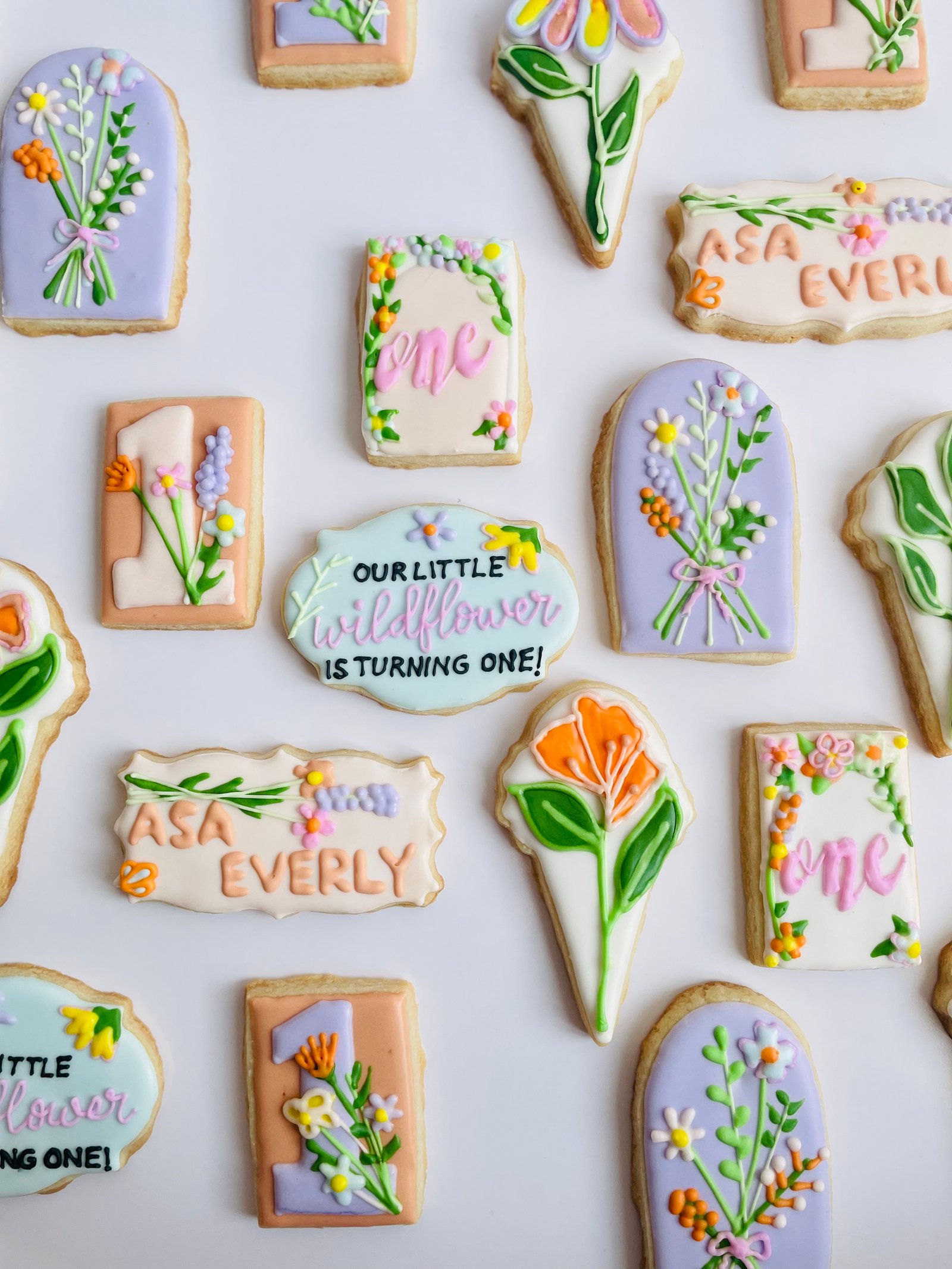 Wildflower decorated cookies